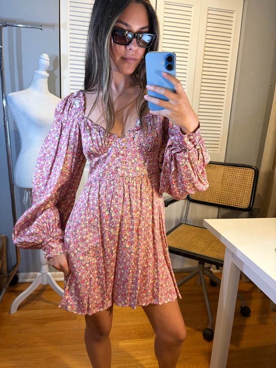 For Love And Lemons Dresses & Skirts - For Love & Lemons Laurie Pink Floral Puff-Sleeve Mini Dress